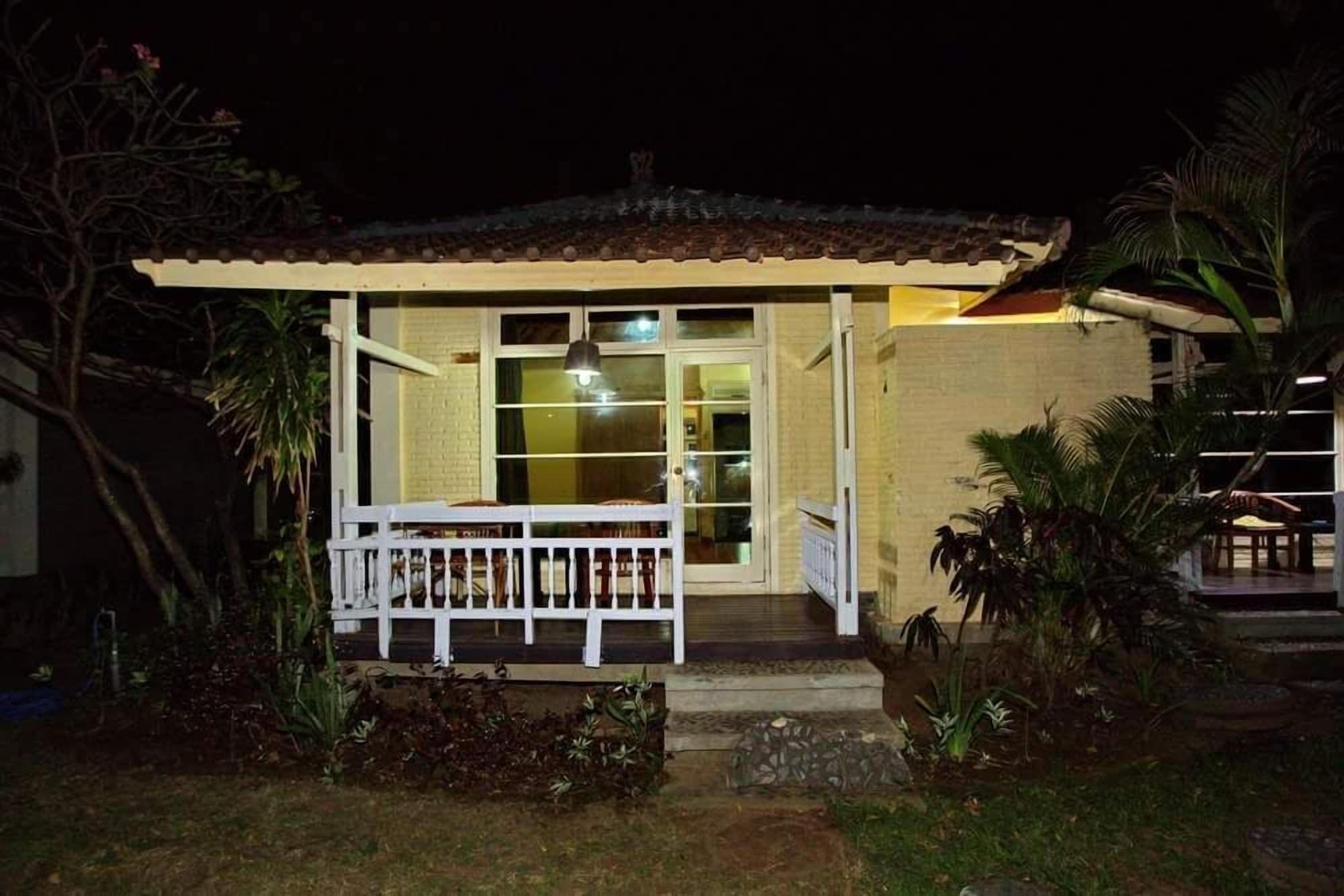 Bali Lovina Beach Cottages Buleleng  Luaran gambar